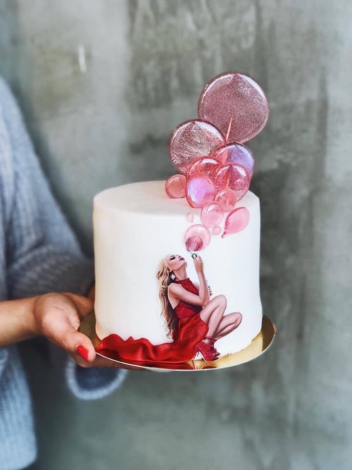 کیک زیبا و منحصر به فرد در شیرینی سرای فریدونکنار