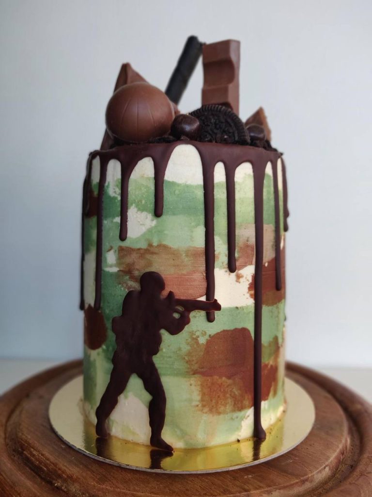 کیک سربازی بدون فوندانت و خوشمزه